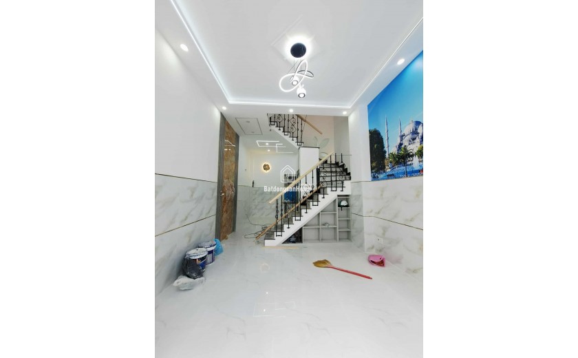 NHÀ 3 TẦNG 40M2 (4X10) XÂY MỚI 100%. HẺM 5M Ô TÔ THÔNG ĐƯỜNG CHIẾN LƯỢC, BTĐA, BÌNH TÂN.