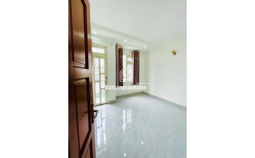 !! NHỈNH 8 TỶ_ HHX mới đẹp Gần Mặt Tiền Nguyễn Biểu P. Chợ Quán Q 5 SHR (4.2X13) 4 Tầng