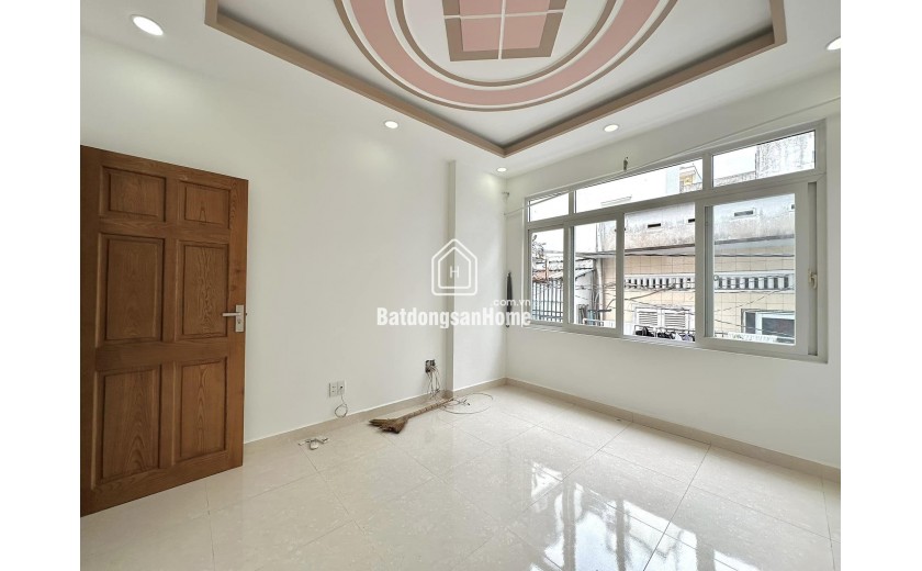 Nhà 5 Tầng Ngô Gia Tự – Mặt Tiền 3.8m, Ô Tô Đỗ Cửa – Đẹp Long Lanh, Ở Ngay
