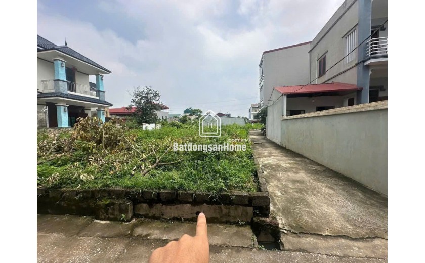 Bán lô góc thôn Xâm Động xã Vân Tảo Thường Tín giá nhỉnh 2 tỷ