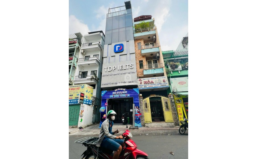 *!!Siêu Sản Phẩm, căn duy nhất bán vị Trí ngay Đào Duy Từ Quận 10 (4X14m) 5tầng5PN 18 Tỷ