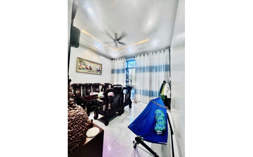 Bán nhà Thủ Đức, hẻm Số 6 Linh Tây, 90m2, 2PN, SH, 6.2 tỷ - LH: 0933125879