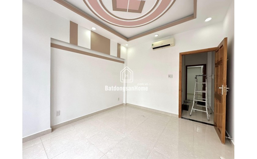 Nhà 5 Tầng Ngô Gia Tự – Mặt Tiền 3.8m, Ô Tô Đỗ Cửa – Đẹp Long Lanh, Ở Ngay