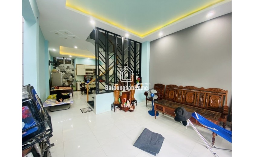 Bán nhà 3 tầng hẻm Số 23 Bình Trưng Tây, Q.2. DT 63m2, 3PN, sổ hồng. Giá 7.35 tỷ. LH: 0933125879