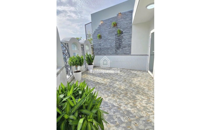 Bán nhà góc 2 mặt tiền hẻm nhựa 2 xe hơi tránh nhau Nơ Trang Long P11 BT (5.3x8.5) 5 tầng giá 7.5tỷ