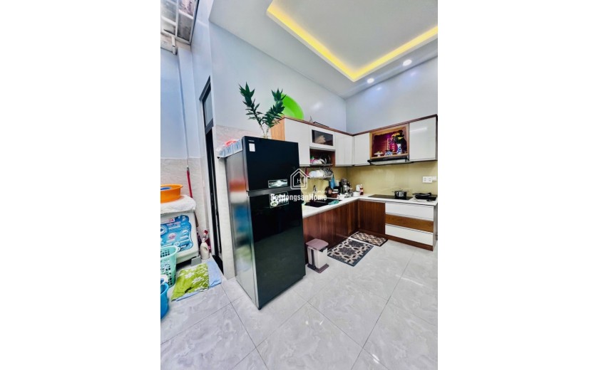 Bán nhà Thủ Đức, hẻm Số 6 Linh Tây, 90m2, 2PN, SH, 6.2 tỷ - LH: 0933125879