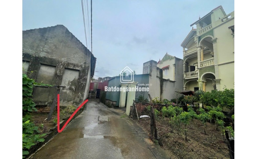 Chị chủ cần bán gấp lô 84.2m NỘI THÔN VÂN TẢO (nay là Xã HỒNG VÂN TP HÀ NỘI
Cách đường 9m khoảng 80m
