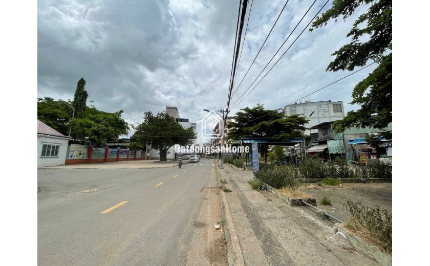 Bán nhà MT Đường Đặng Thế Phong Phường Tân Sơn Nhì - Ngang 5m