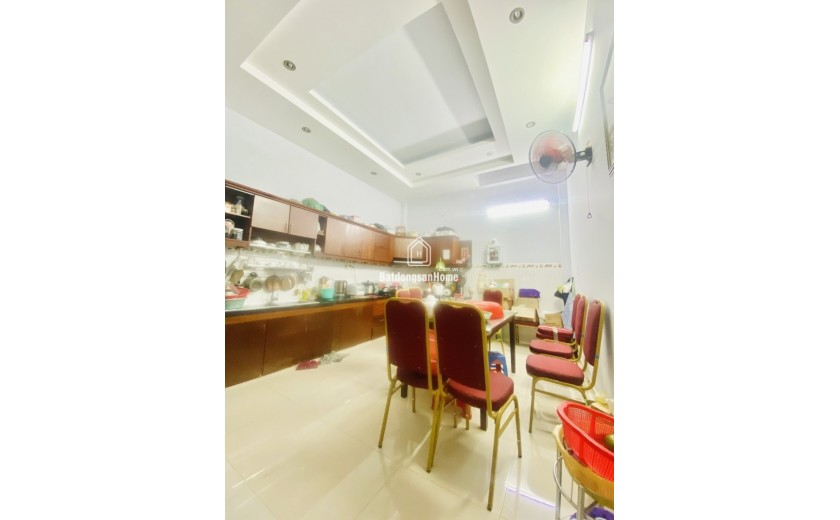 Bán nhà 80m2 (4 x 20)m - 4 tầng  - Khu Tân Quý - Quận Tân Phú