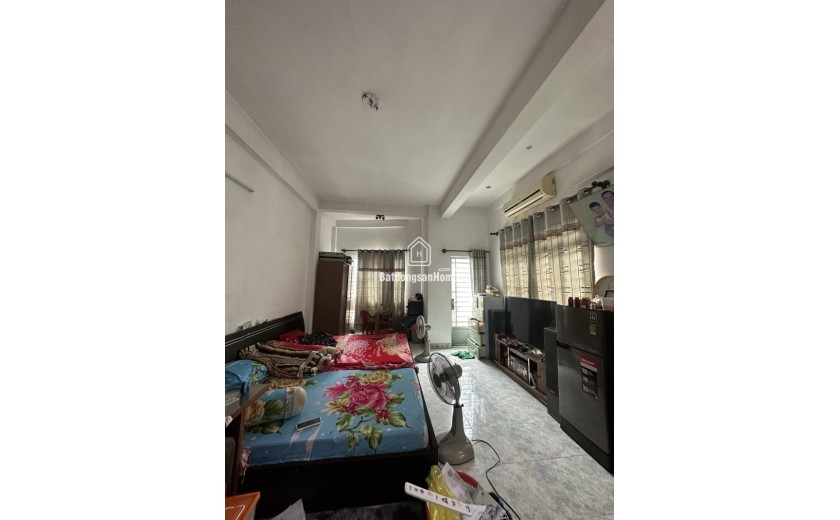 Bán nhà MT 80m2 Ngang 4.2m - Đường Đô Đốc Long - Tân Phú