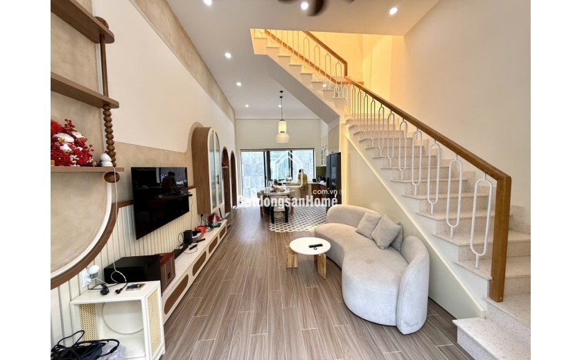Nhà HXH Tam Phú, 93m2, Sát Phạm Văn Đồng, Giá 8.9 Tỷ, Gần Chợ Tam Hà