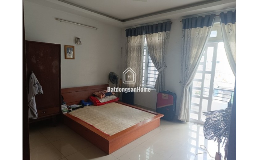Bán nhà 4 tầng , Bình Trưng Tây. Q2, DT 5x17m, 85m2, 6PN, SH. Giá 7.5 tỷ. LH: 0933125879