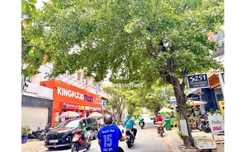 Bán nhà mặt phố 4 tầng, 90m2 đường KDC Nam Long, Phước Long B, Q.9. Sổ hồng, 5PN, giá 11.35  tỷ