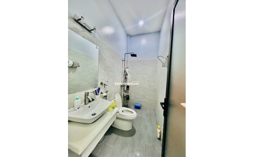 Bán nhà Thủ Đức, hẻm Số 6 Linh Tây, 90m2, 2PN, SH, 6.2 tỷ - LH: 0933125879