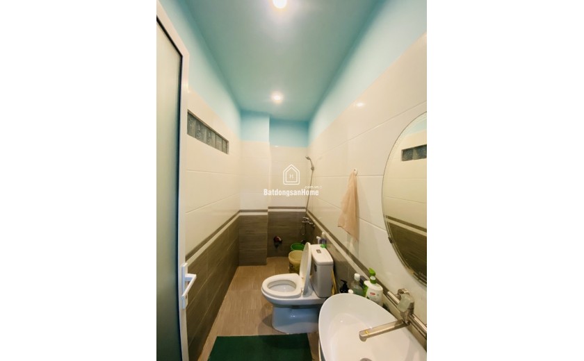 Bán nhà 3 tầng hẻm Số 23 Bình Trưng Tây, Q.2. DT 63m2, 3PN, sổ hồng. Giá 7.35 tỷ. LH: 0933125879