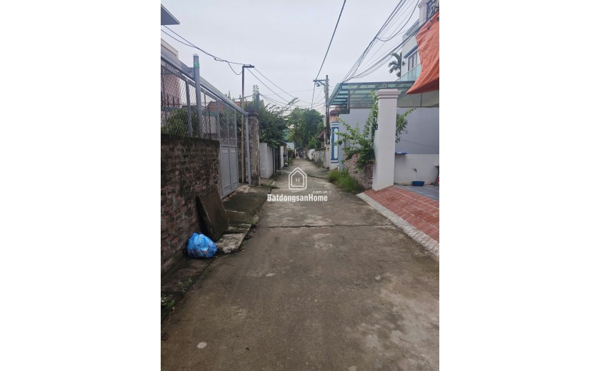 Bán đất trục đường liên thôn xã tự nhiên 93.9m2 gần trường học - ủy ban - kinh doanh