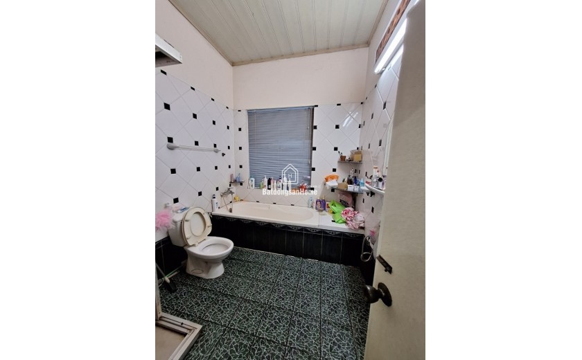 Bán nhà Bưng Ông Thoàn, Q.9: 100m2, 2 tầng, 4PN, SH, 7.35  tỷ. LH: 0933125879