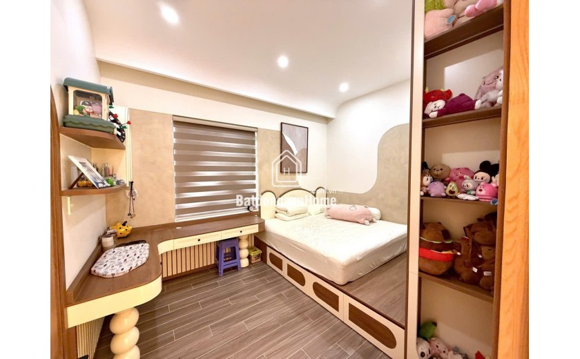 Nhà HXH Tam Phú, 93m2, Sát Phạm Văn Đồng, Giá 8.9 Tỷ, Gần Chợ Tam Hà