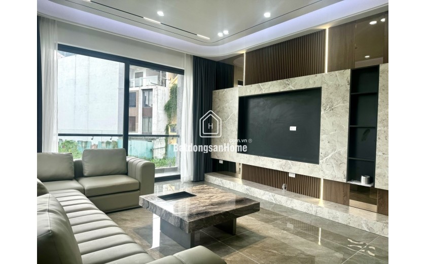 Bán Nhà Măt Phố Trung Liệt, Cạnh Phố Thái Hà cho Thuê 500tr/năm, 55m2, 5Tầng, Gía 17,8 Tỷ