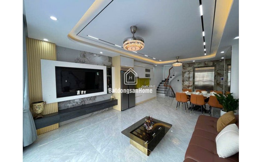 Siêu phẩm Phúc Đồng,gara ô tô.40M,6 tầng thang máy,ô tô tránh,ngõ thông,KD,hơn 10 tỷ