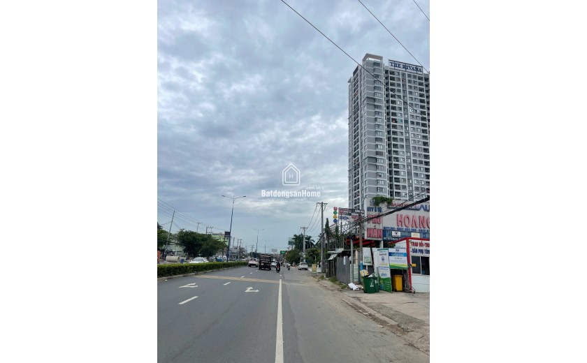Chính chủ gửi bán nhà 343m2 chỉ 5,4 tỷ đường xe hơi