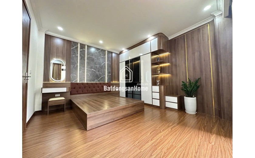 HIếm!Nhà mới rẻ đẹp Việt Hưng,35M,6 tầng,full nội thất,ngõ thông,giá rẻ hơn 6 tỷ