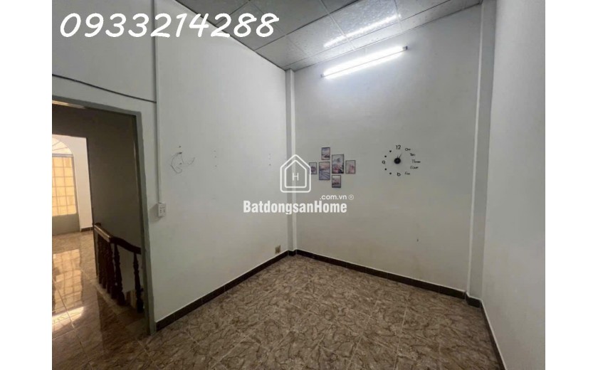 NHÀ SÁT MẶT TIỀN  PHÚ THỌ HÒA, HXH, KHỦNG 82M2 (6,3 X 15M), CHỈ NHĨNH 8 TỶ ,SỔ HỒNG RIÊNG