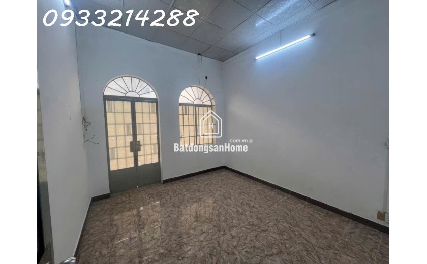 NHÀ SÁT MẶT TIỀN  PHÚ THỌ HÒA, HXH, KHỦNG 82M2 (6,3 X 15M), CHỈ NHĨNH 8 TỶ ,SỔ HỒNG RIÊNG