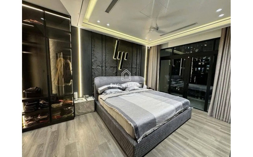 Hạ sốc 500tr!Bán gấp nhà Đàm Quang Trung,50M,6 tầng thang máy,gara ô tô,full NT.9 tỷ