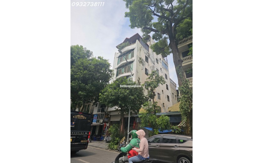 Bán nhà ngõ Phùng Hưng, Hoàn Kiếm, 102m2, 3 tầng, 3PN, Sổ đỏ, giá 92 tỷ. LH: 0932738111