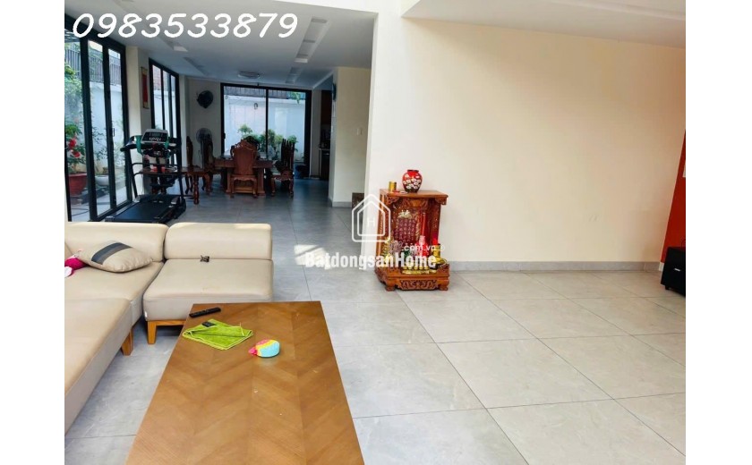 Biệt thự khu bên sông, Hiệp Bình Chánh, Thủ Đức - 198m2 x 4 tầng