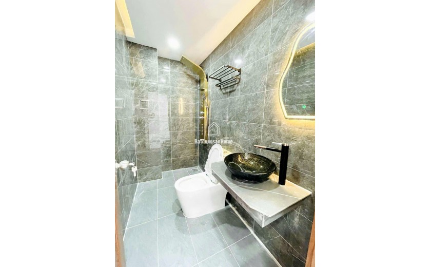 Bán Nhà Mới 3 Tầng, Hoàn Công Đủ, 43m², 6.9 Tỷ, Nguyễn Văn Quỳ, Quận 7  Phường Phú Thuận