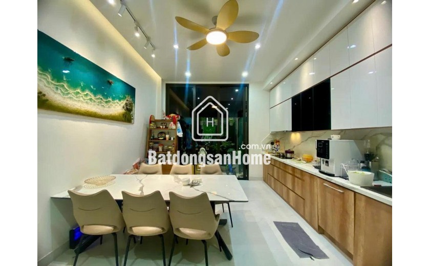 SIÊU PHẨM NHÀ PHỐ  – TÂN PHÚ – 4 TẦNG –  GARA Ô TÔ –  KHỦNG 73,6M2 – NHỈNH 8,5 TY, SỔ HỒNG.
