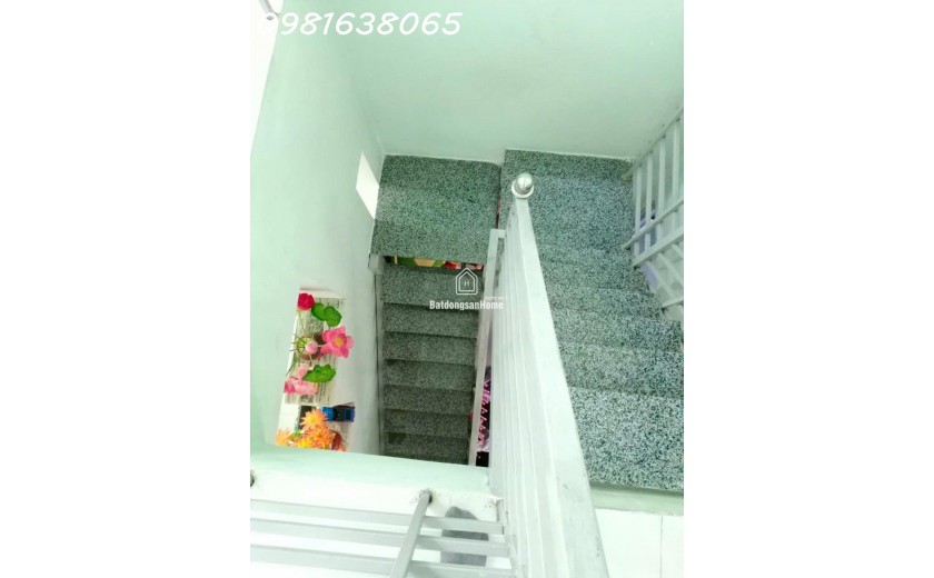 Bán Nhà 2 Tầng Cách Đường Ngô Đến 300m, Cách Đường 2/4 1km, Diện tích 50 m2 Giấy tờ tay có phường xác nhận nhà ở