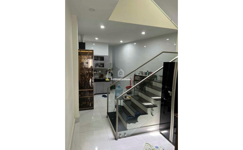 Chính Chủ Bán HXH 182M Lê Thị Bạch Cát, P.11, Q.11: (4.15x20m), Giá Tốt Chỉ 11,5 Tỷ - Liên Hệ Gia Bảo 0981.699.932