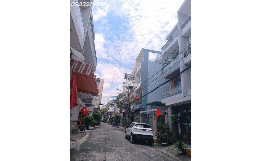NHÀ CẦN BÁN, HẺM XE HƠI, BÌNH HƯNG HÒA, BÌNH TÂN: 33M2, 2 TẦNG, 2 PHÒNG NGỦ, GIÁ NHỈNH 4 TỶ, SỔ HỒNG