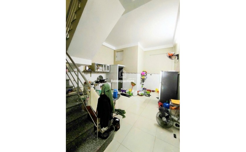 Bán nhà riêng 3 tầng, 97m2 Dương Đình Hội, Q.9. Sổ hồng, 2PN, giá 4.65 tỷ. LH: 0933125879