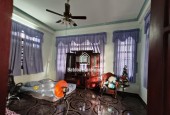Bán nhà mặt phố Dương Đình Hội, Q.9, DT 130m2, 3 tầng, 5PN, SH, giá 15.9 tỷ.