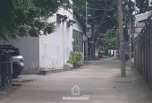 Tôi cần Bán nhà linh xuân thủ đức đường trước nhà rộng rãi 190m2 đã hoàn công