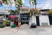 Bán nhà mặt phố Thảo Điền, Q.2. DT 68m2, 2 tầng, SH. Giá 15.5 tỷ. LH: 0902658927 (Hướng Đông)