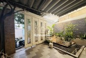 Bán nhà Thủ Đức, Linh Xuân, hẻm đường Số 8, 82m2, 4 tầng, 4PN, SH, 4.85  tỷ - LH: 0933125879
