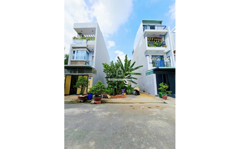 Bán đất thổ cư Đường Long Thuận, Phường Long Phước, TP HCM, DT 59m2, 4 x14.7m, SHR, 3.35 tỷ.