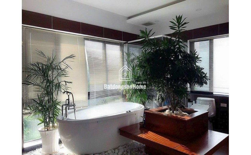 Bán nhà ngõ 35 Cát Lái, Q.2, 112m2, 3 tầng, 3PN, SH, 11,05  tỷ. LH: 0933125879