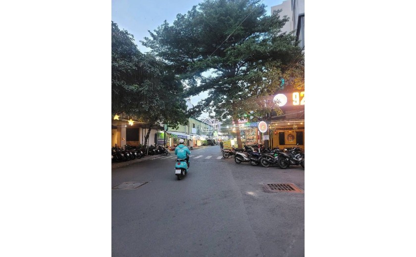 Bán nhà  Vườn Lài, Tân Phú, 120m2, 5 tầng, 8PN,doanh thu 100tr/ tháng