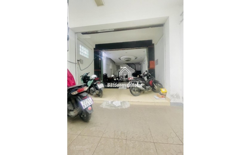 111TR/M2 - HXH 1 TRỤC - NƠ TRANG LONG -95M2 ( 5.2 X15 ) - 13 PN MASTER - PL CHUẨN - KHÔNG QH