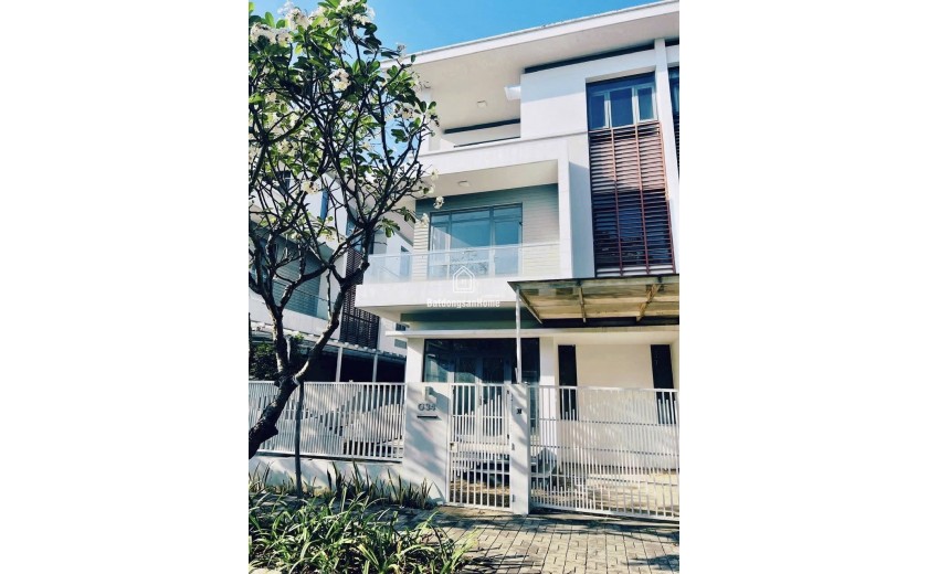 HIẾM BÁN PHỐ ĐÔNG VILLGAE Q2 CŨ TP HCM