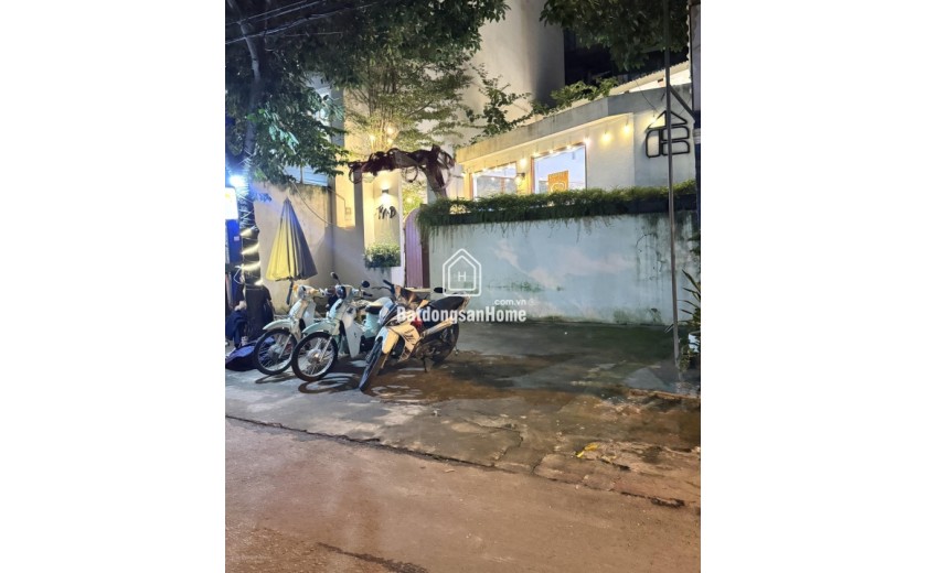Hàng hiếm - nhà cấp 4 (8 x 18m) ngay D2, Phường 25, Bình Thạnh - hẻm 5m. Phù hợp xây CHDV