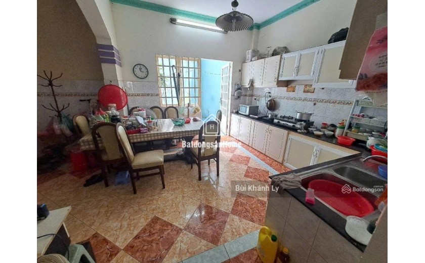 Bán nhà Phú Nhuận hẻm khu VIP Nguyễn Đình Chính 4 tầng khai thác CHDV gần Nguyễn Văn Trỗi