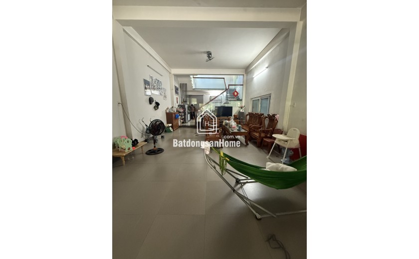 Nhà 3 tầng kiên cố mặt tiền Nguyễn Trung Trực, Sơn Trà, 133.3m2, chỉ 10,5 tỷ