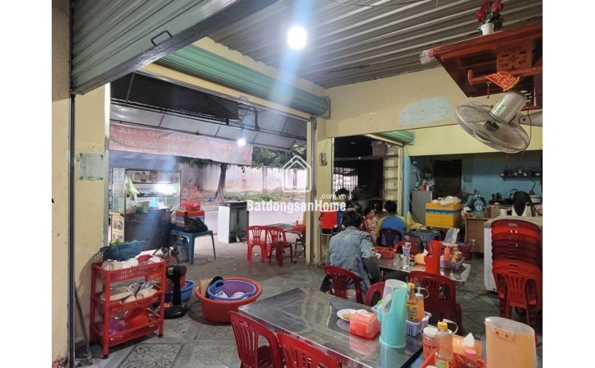 Bán nhà mặt phố An Bình, Dĩ An, TP HCM. DT 183m2, 2 tầng, 20 phòng. Sổ hồng, giá 8.5 tỷ.
